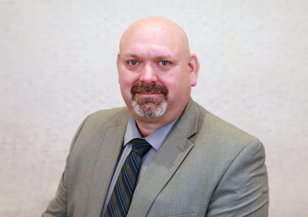 Head shot of Mike Harris